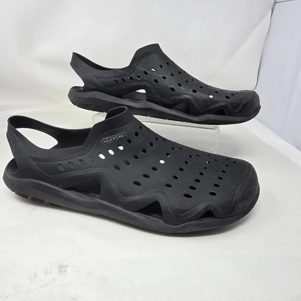 Crocs Swiftwater Wave Sandals Mens 13 Black Excellent Water Shoes Clogs Slip On
